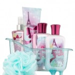 For Her: Bath and Body Works Paris Amour Splish Splash Gift Set For Her: Bath and Body Works Paris Amour Splish Splash Gift Set