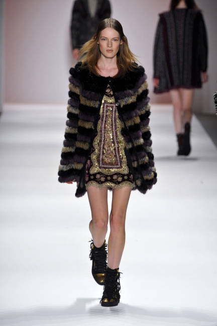 elle-custo-barcelona-fall-2013-rtw-22-de-lgn